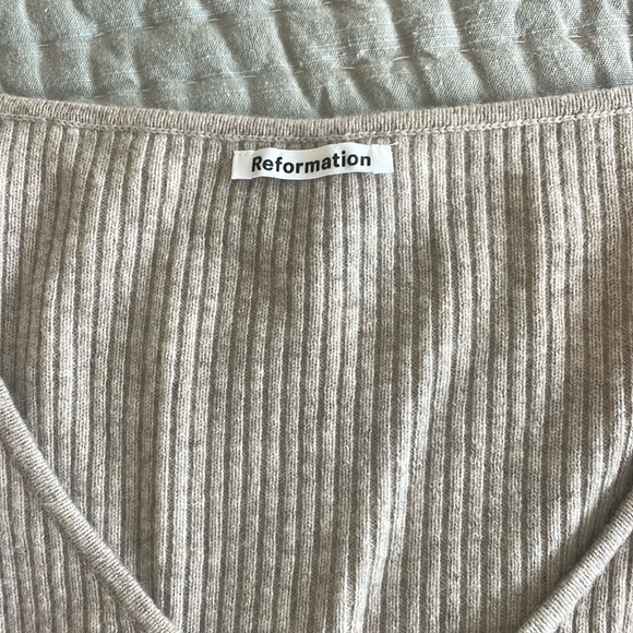 Reformation Hart Cashmere Sweater - Picture 2 of 7